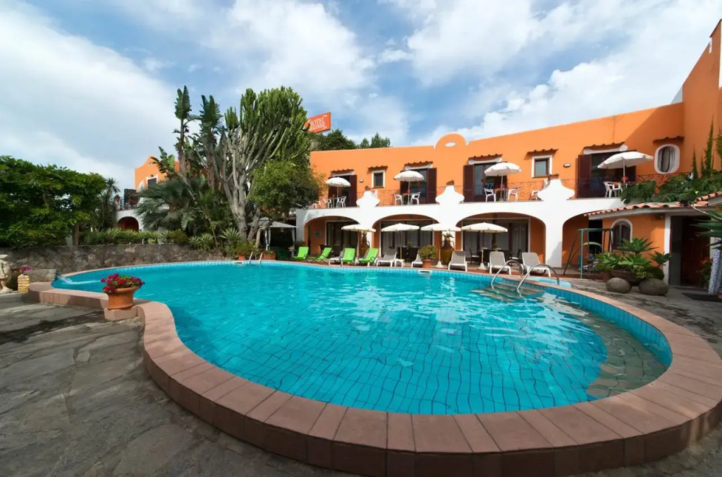 Hotel photo 11