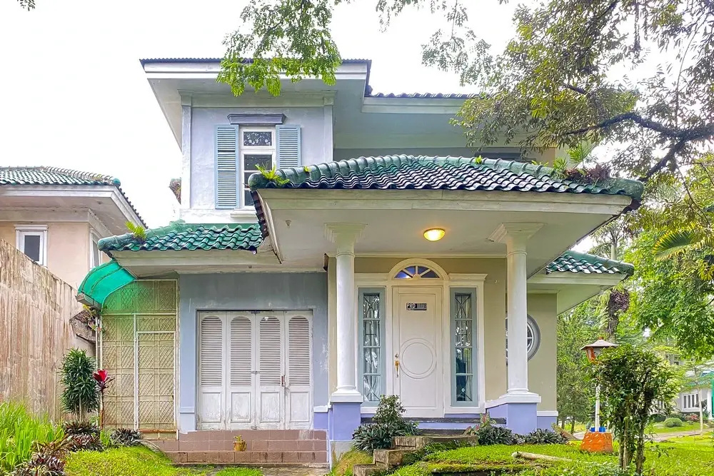 RedDoorz Near Taman Bunga Nusantara 2