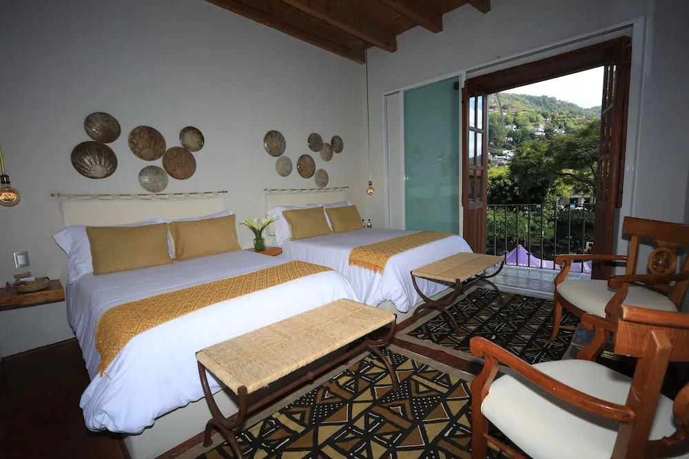 Quadruple Suite