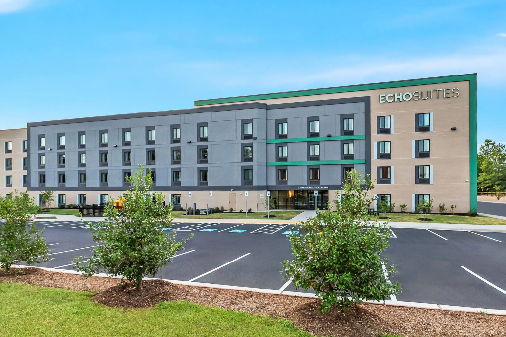 ECHO Suites Extended Stay by Wyndham Sterling