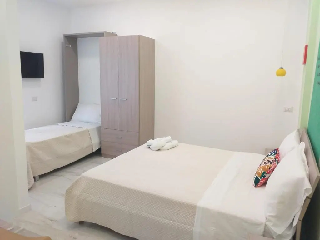 Economy room