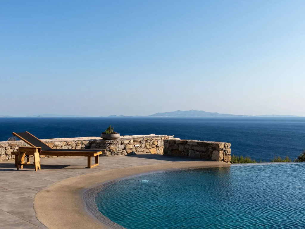 Beach & Waterfront