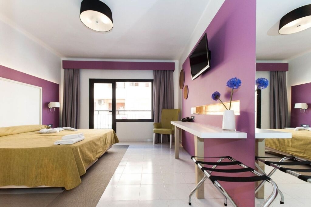 The Purple Hotel by null