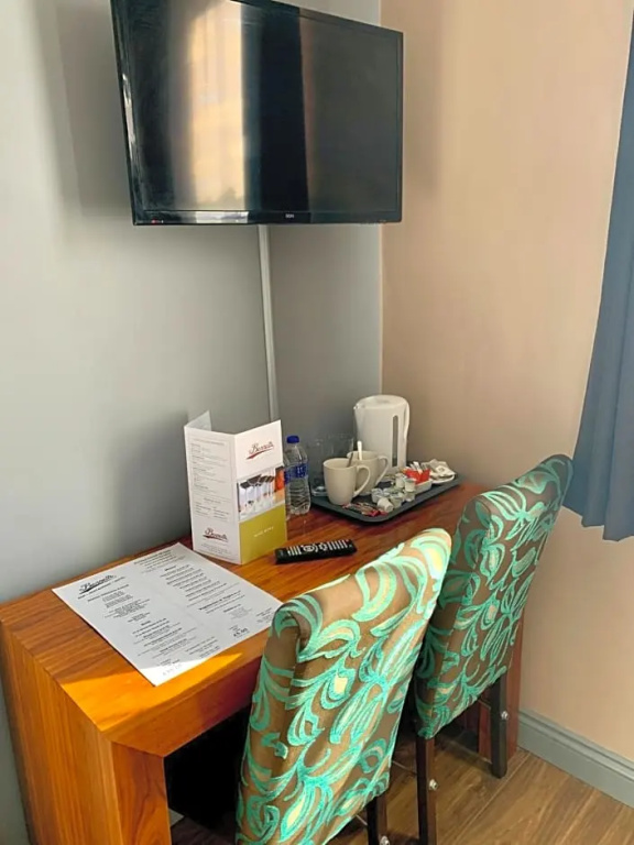 Bennetts Hotel - Chambres
