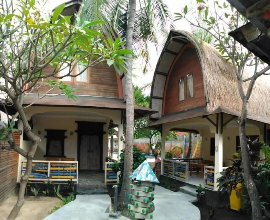 Sama - Sama Bungalow