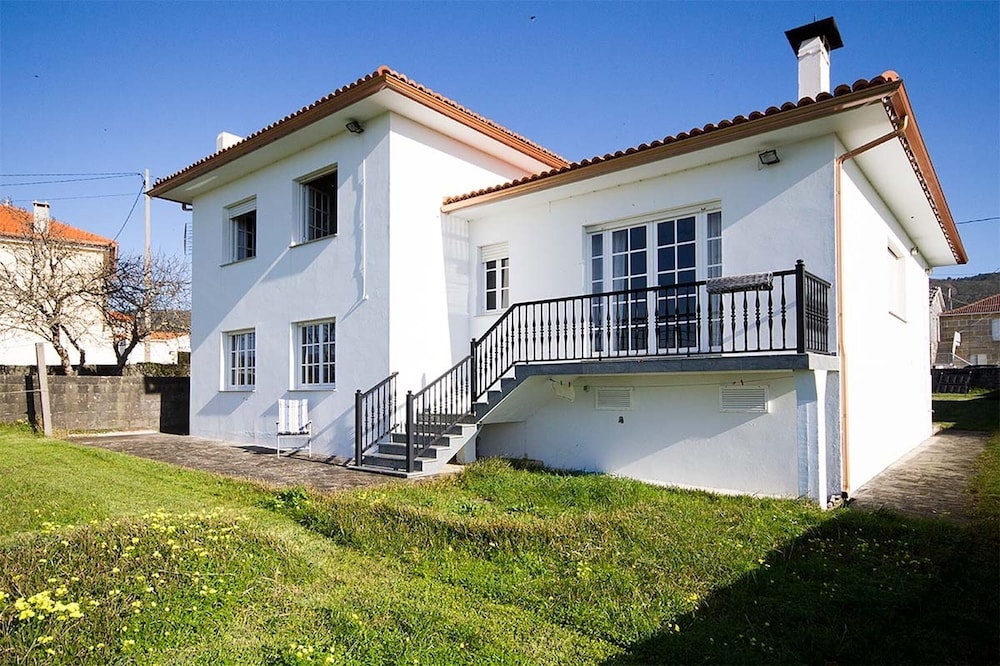 Villa - 4 Bedrooms - 101982