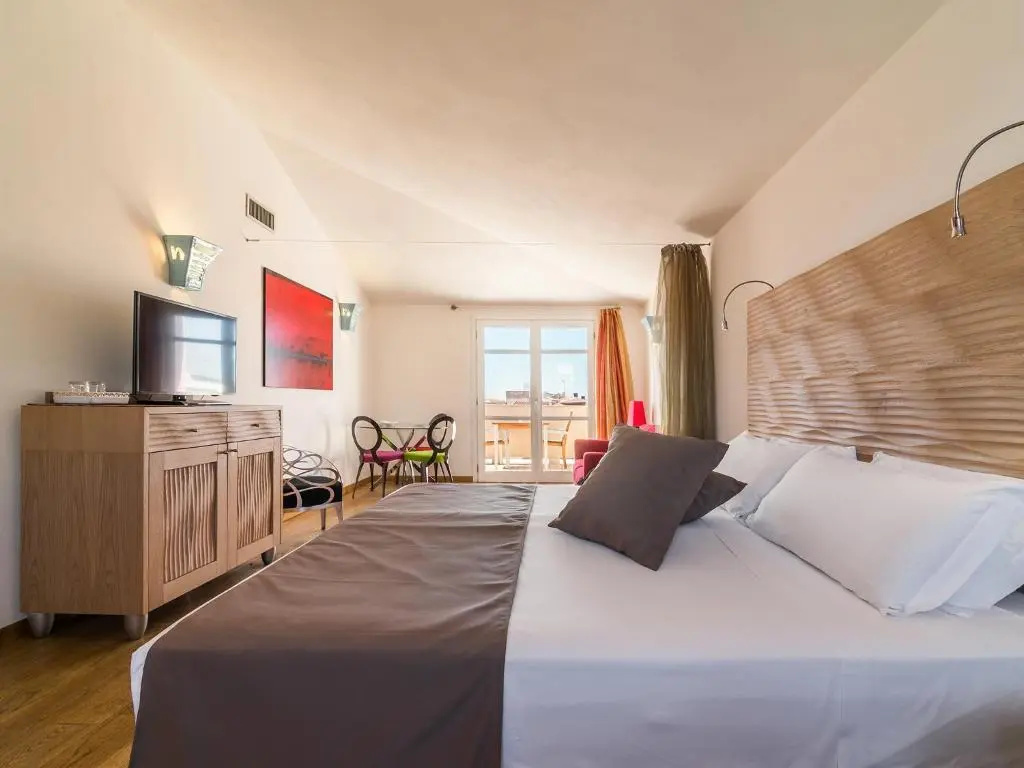 Hotel photo 30