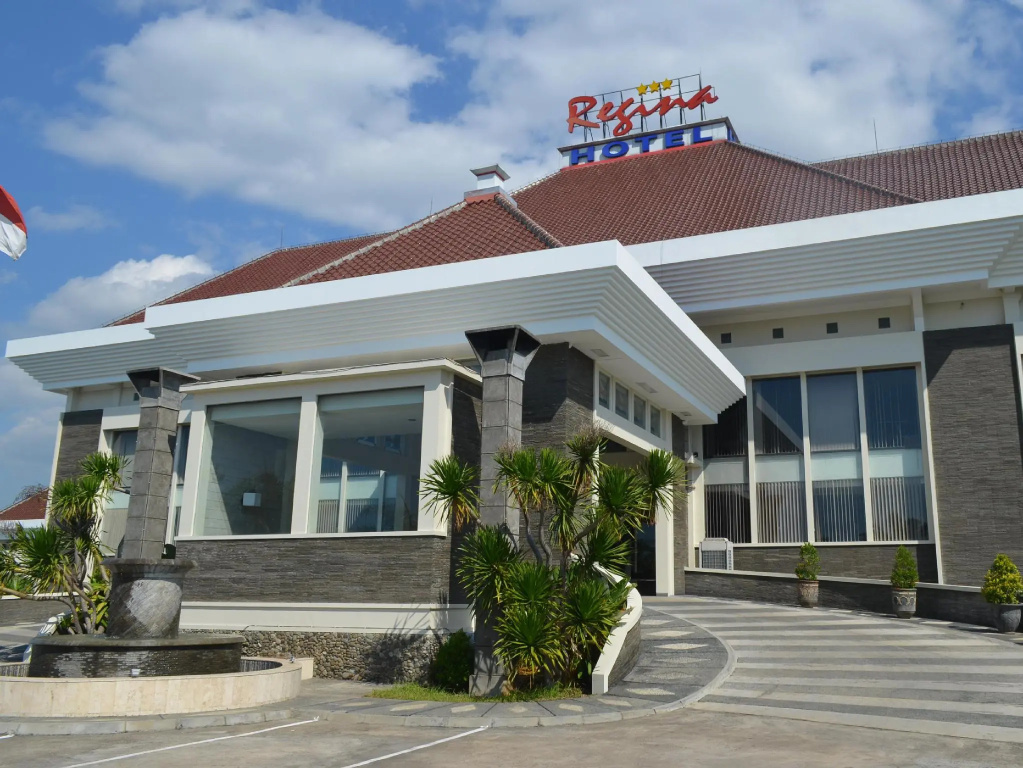 Regina Hotel Pemalang - Général