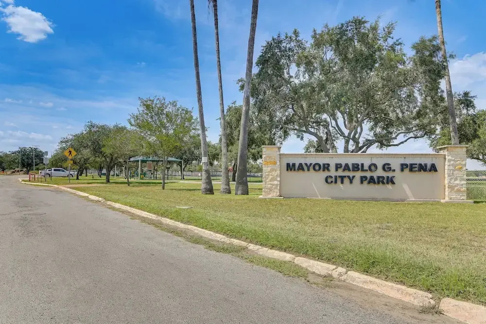 Fenced Yard: Home < 1 Mi to Mayor Pablo Peña Park