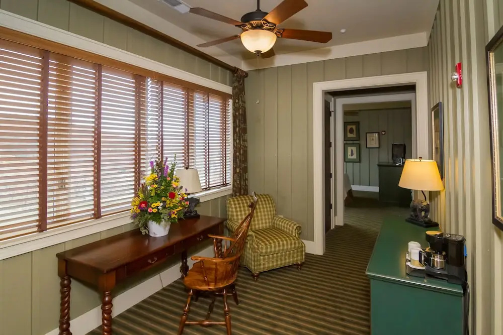 Hotel photo 11
