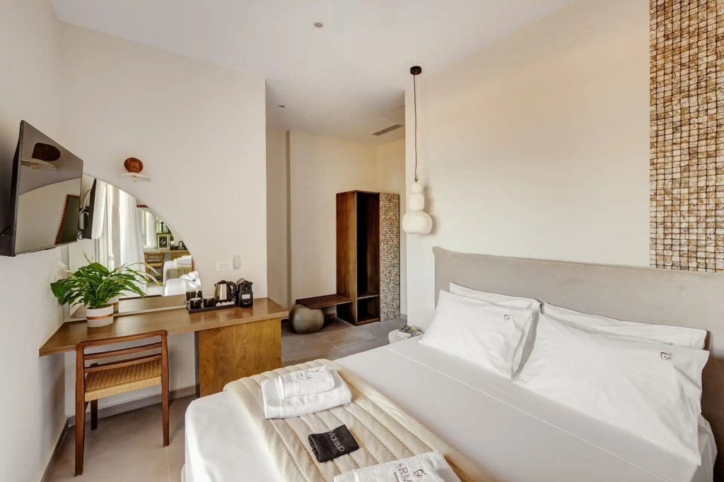 Standard room with balcony and with sea view