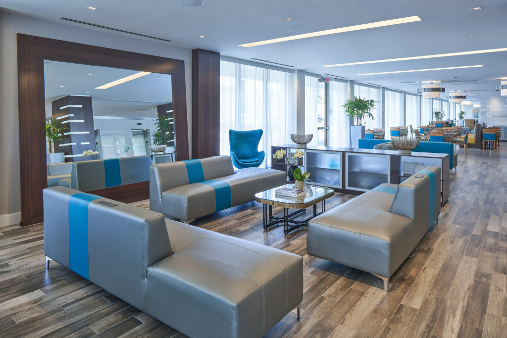 Lobby & Reception