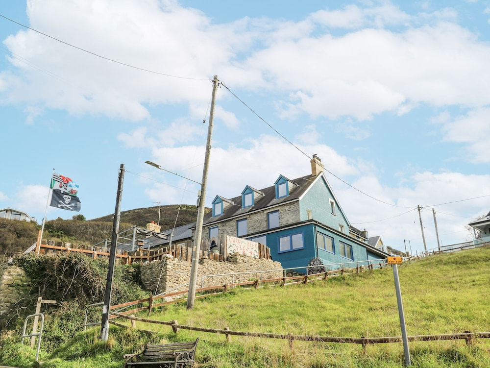 Awel Deg, Tresaith