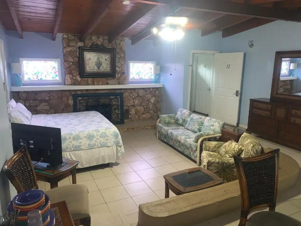 Economy room