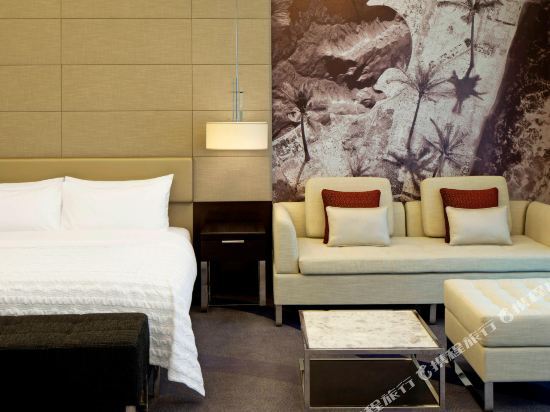 Le Meridien Al Aqah Beach Resort