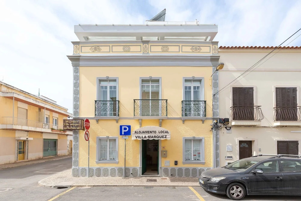 Villa Marquez Apartments