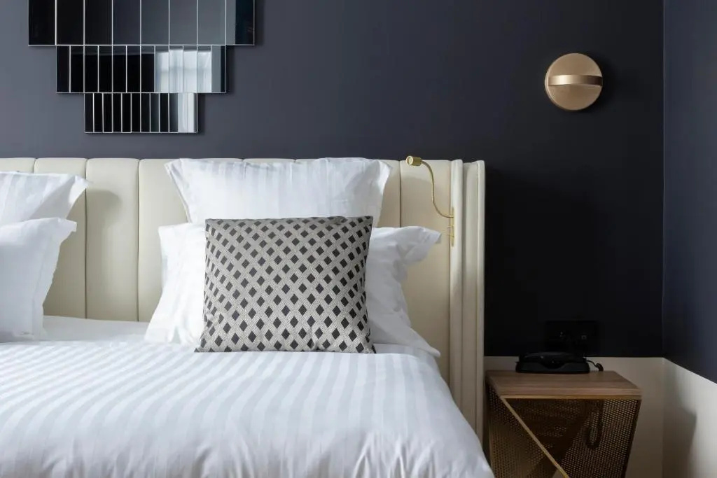 Classic Double room (full double bed)