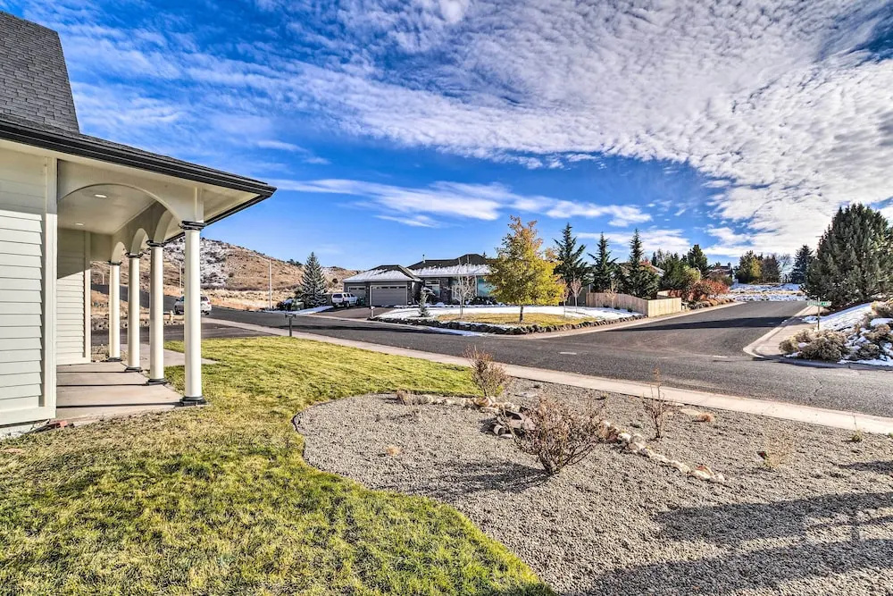 Stylish Klamath Falls Unit < 1/2 Mi to Oit! - фото 17