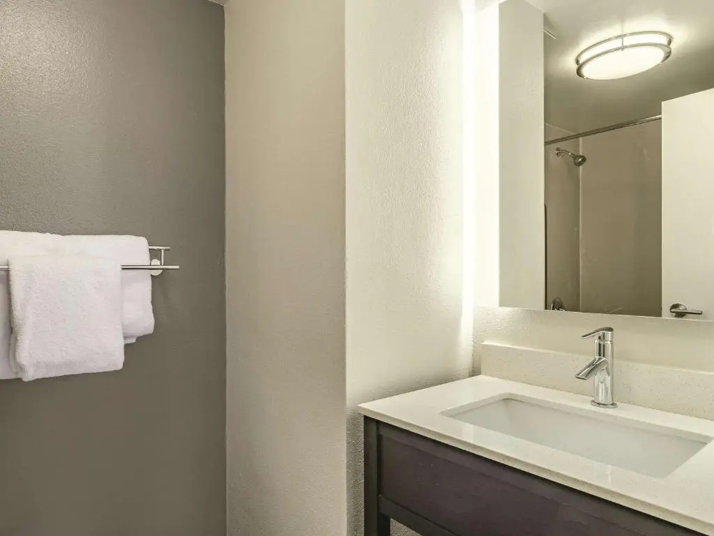 La Quinta Inn & Suites by Wyndham Warwick Providence Airport - Chambres