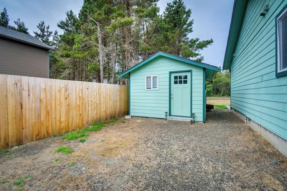 Pet-friendly Westport Vacation Rental w/ Hot Tub!