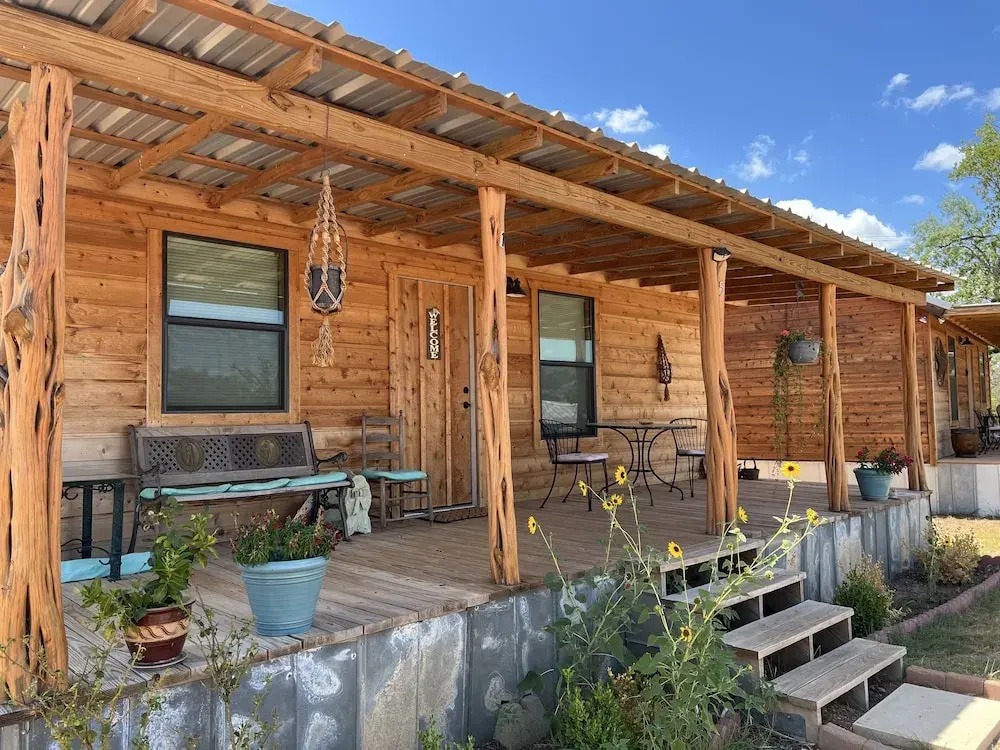 Hr 5 - The Indian 1 Bedroom Cabin by RedAwning