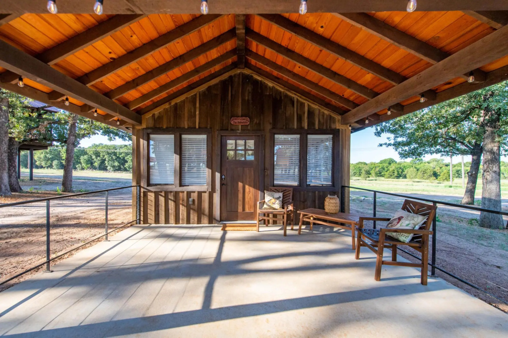 The Bobwhite Cabin 15MIN to Magnolia & Baylor