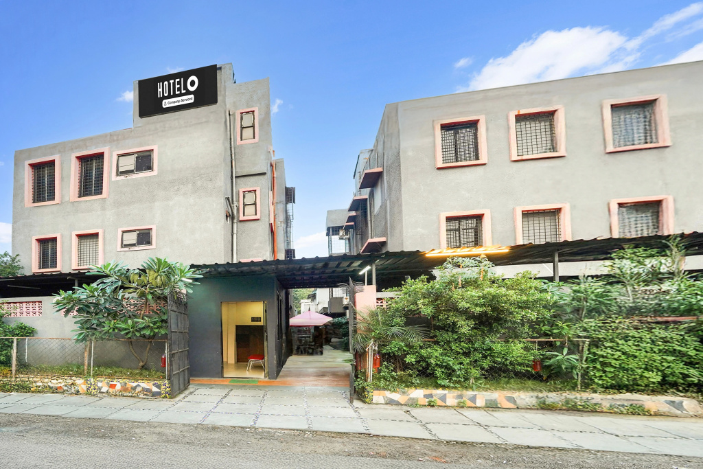 OYO 79904 Flagship Hotel Orient Classic