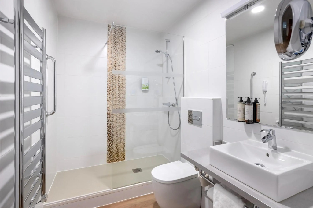 Royal Regency Paris Vincennes 25