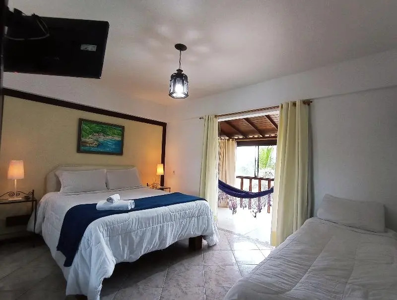 標準四人房，配有大床