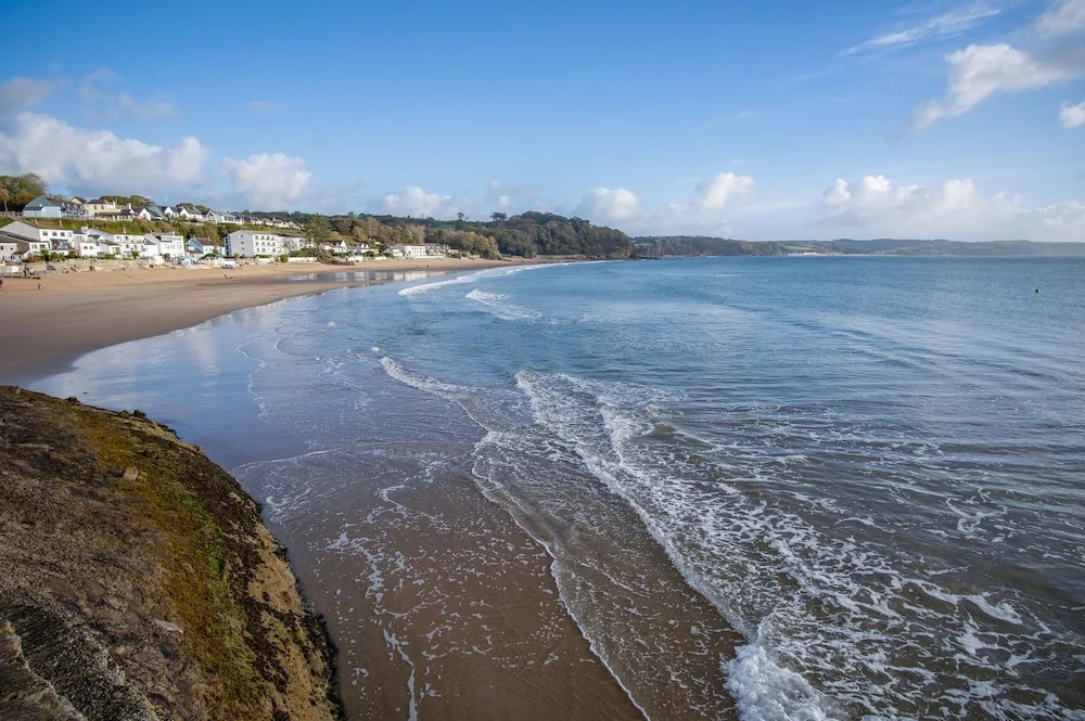 Beach & Waterfront