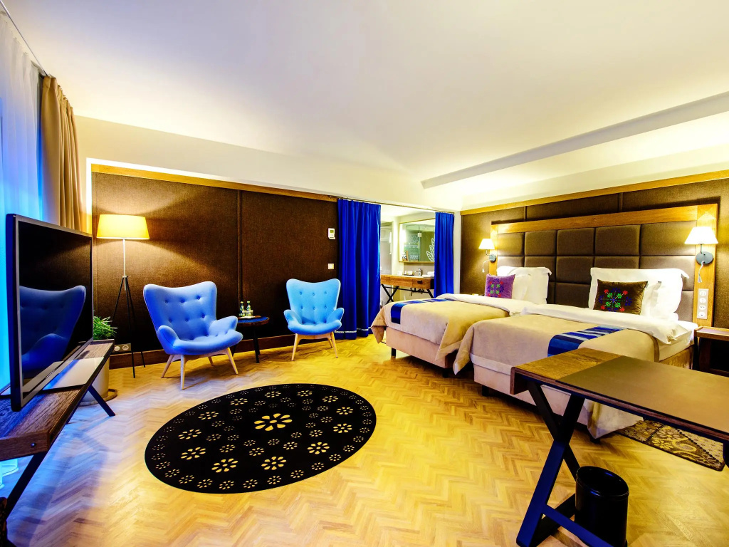 Bristol Tradition and Luxury - Général