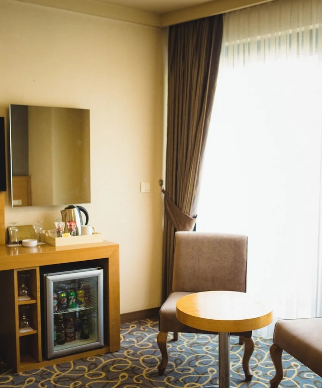 Volley Hotel — 4
