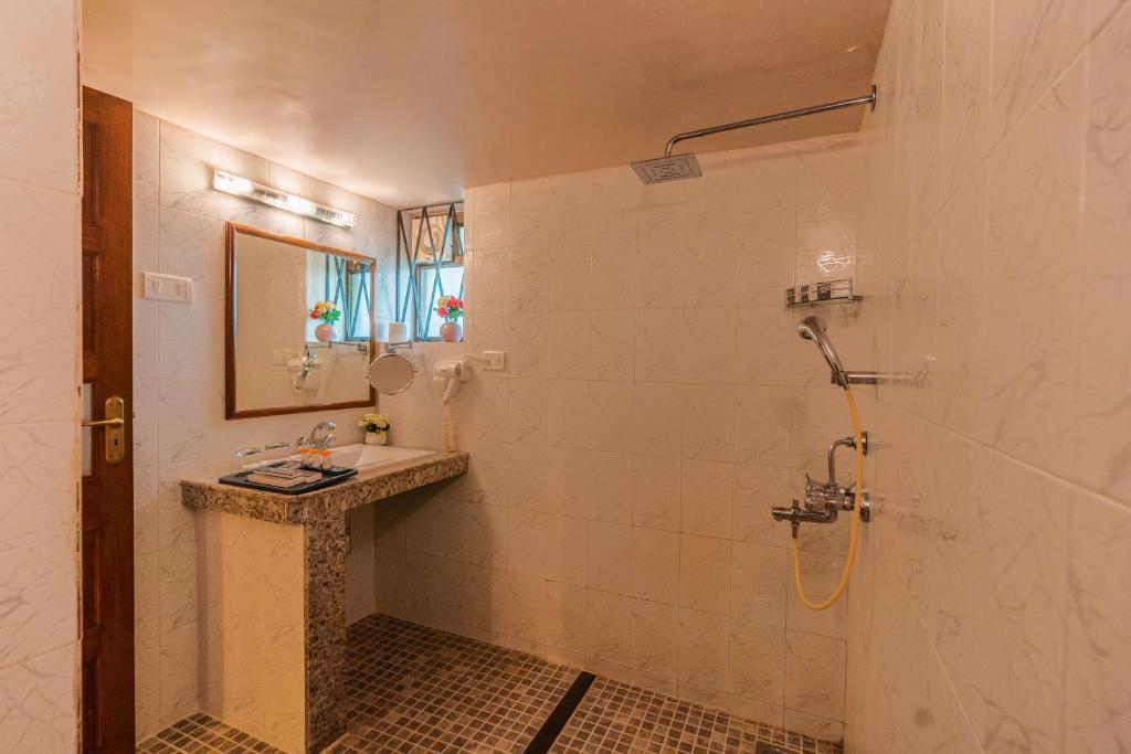 De Mandarin Beach Resort Suites & Villas