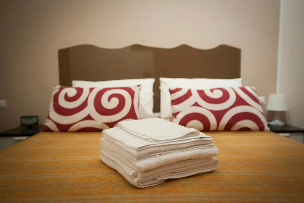 Deluxe Double room with balcony (full double bed)
