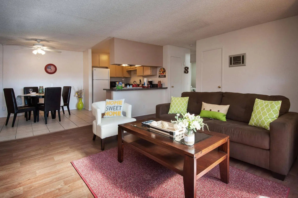 Sunshine Suites at Midway - Général