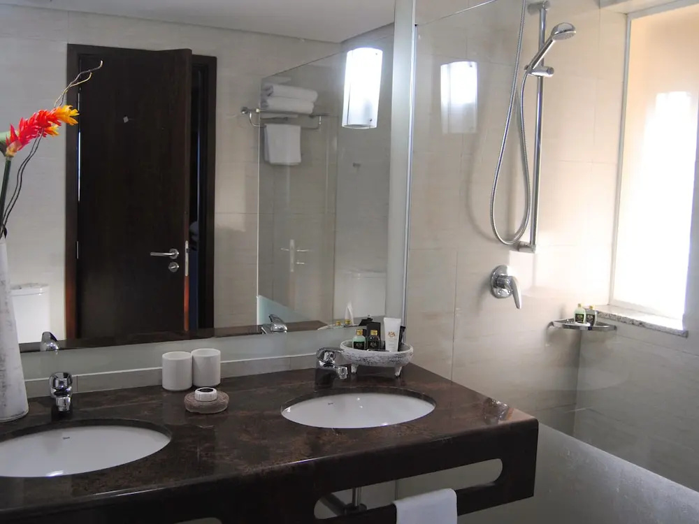 Dom Pedro Laguna Beach Resort & Golf by WAM Experience - Chambres