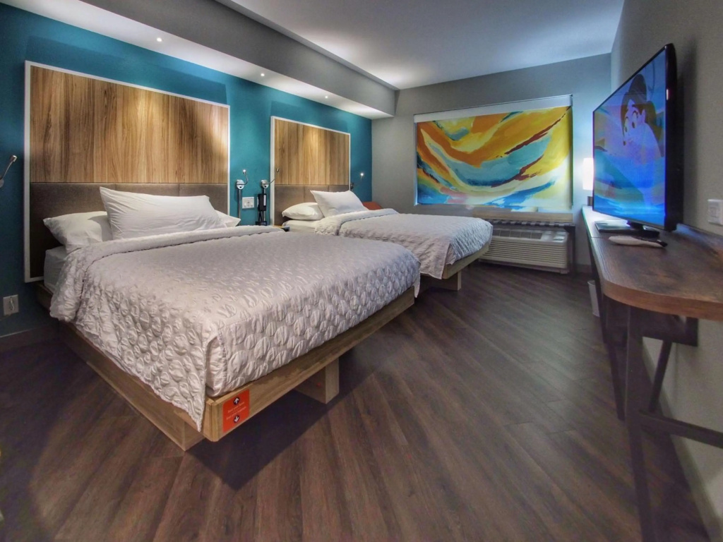 Shade Hotel — 4