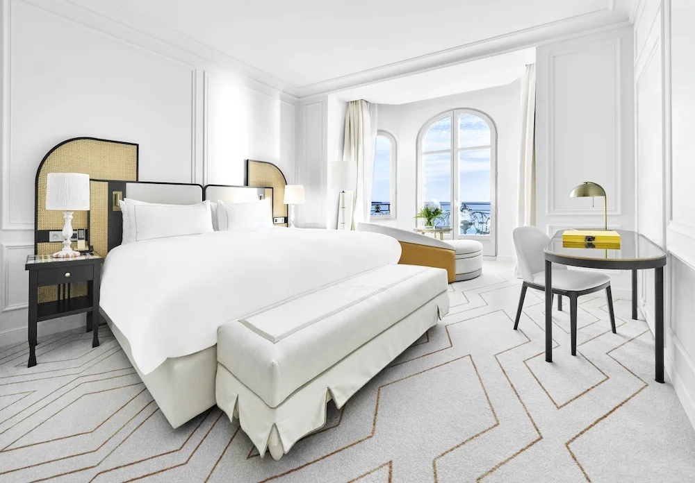 Classic Double room with sea view (full double bed)