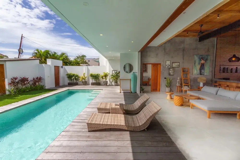 Villa Maje by Alfred in Bali - Tropical 3BD Villa w Pool Near Batu Belig Beach