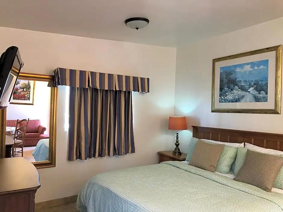 Double Studio (full double bed)