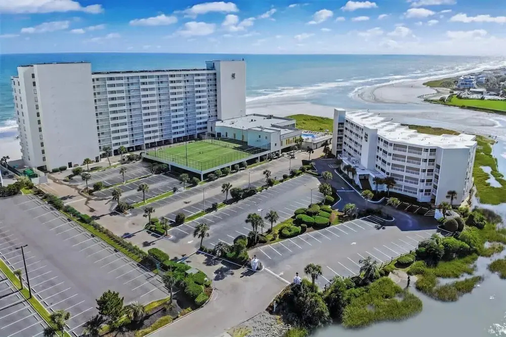 Sands Beach Club 1027