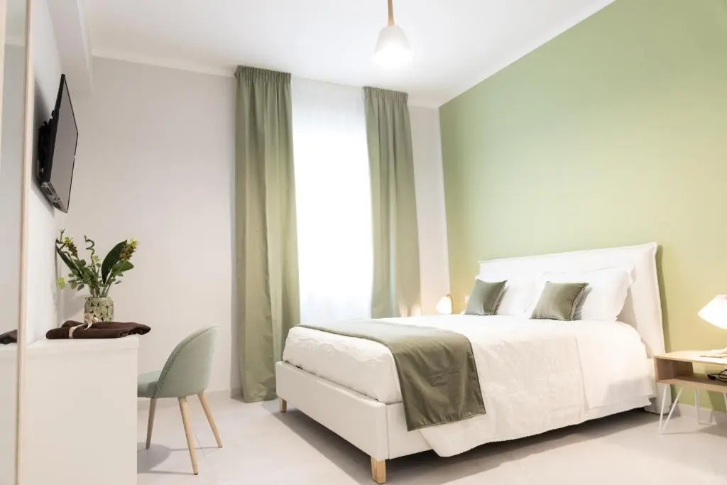 Superior Double room (full double bed)