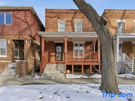 Private Basement Suite – Completely Separate