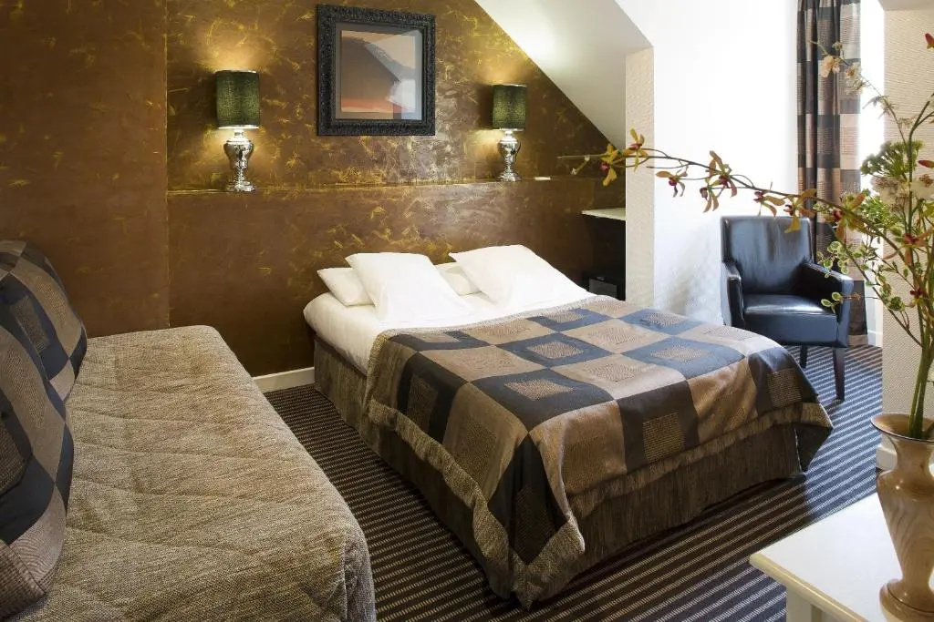 Superior Double room (full double bed)