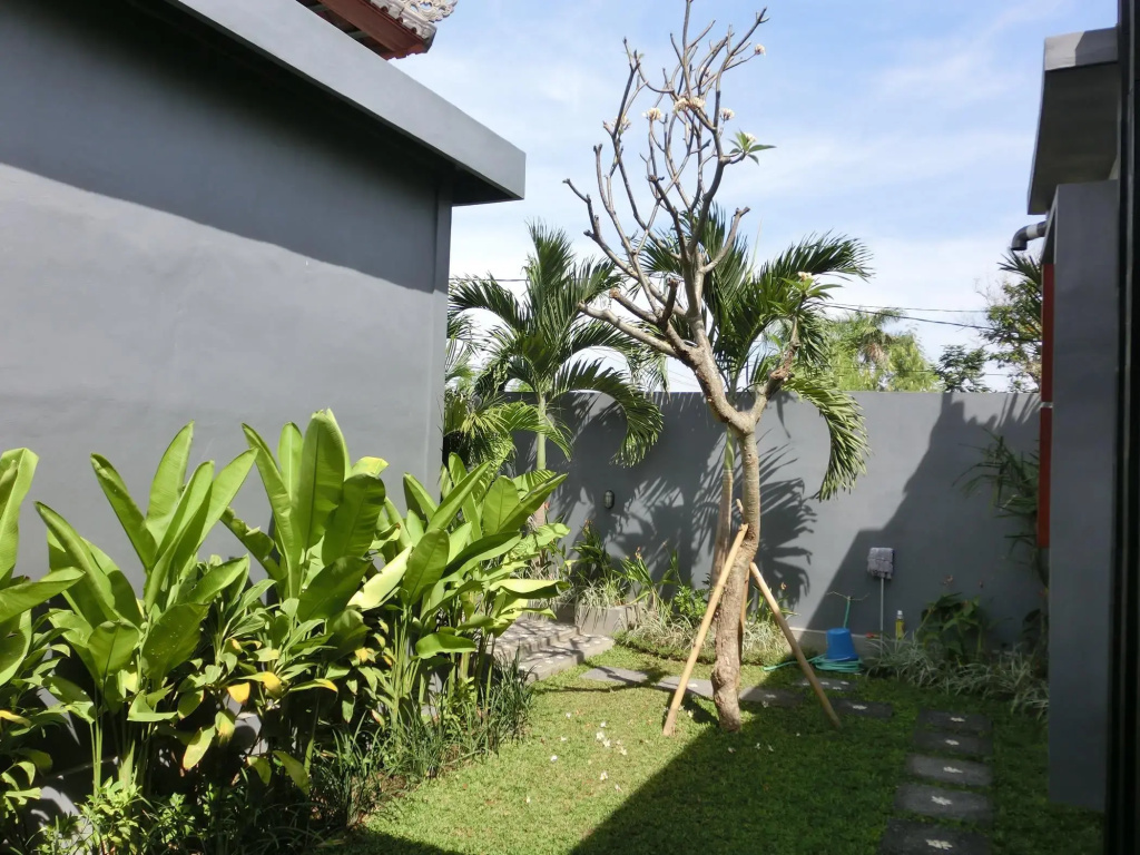 Lucky 7 House