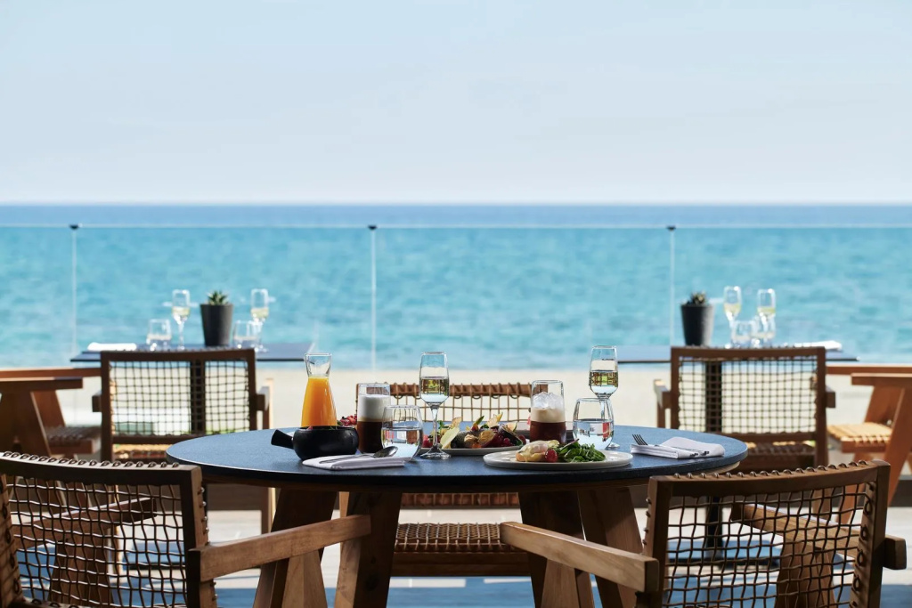 Beach & Waterfront