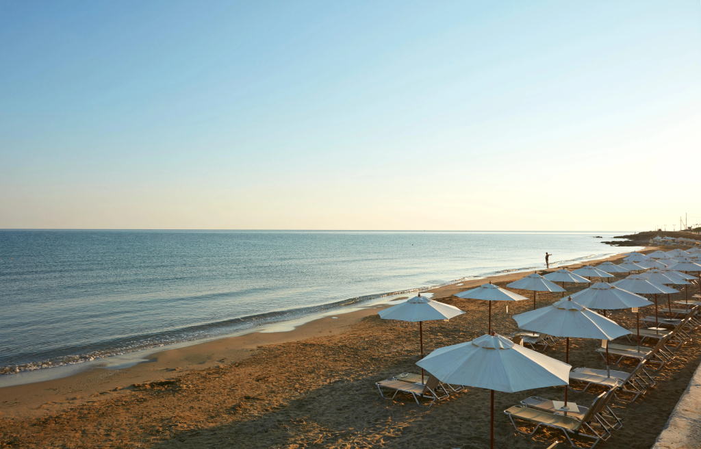 Beach & Waterfront