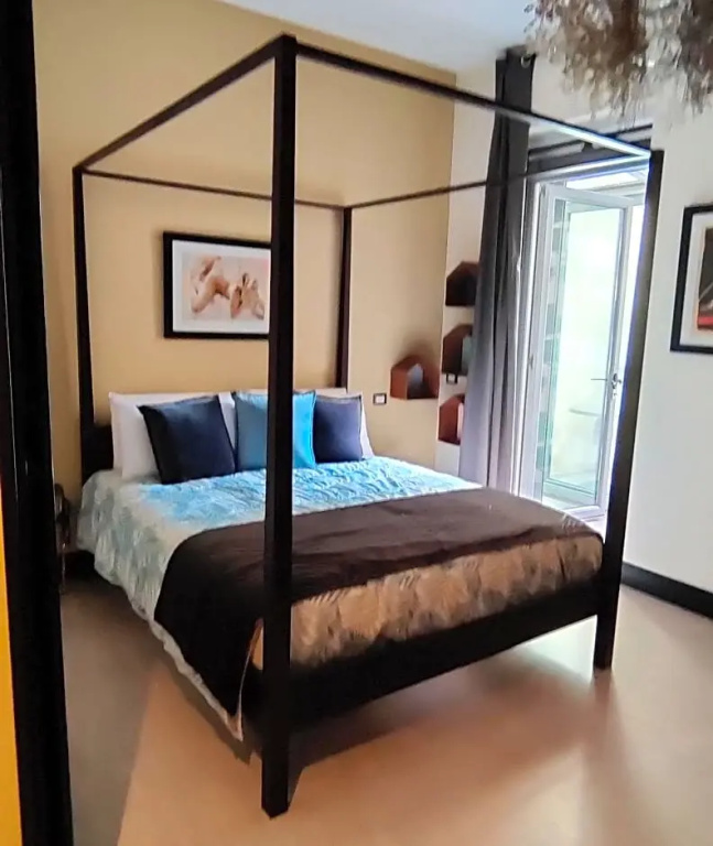 Standard Double room with balcony (full double bed)
