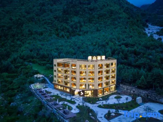 BanShanMiJing Spring Hotel in Kangding