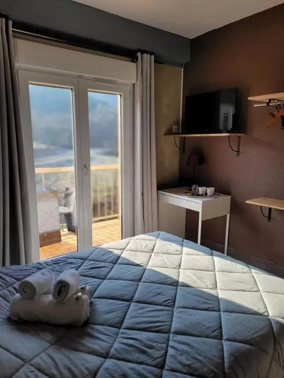 Standard Double room full double bed